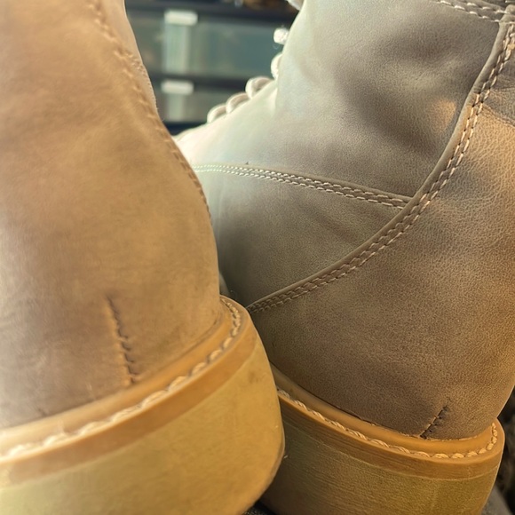 Cliffs by White Mountain Durable Boots - Picture 6 of 9